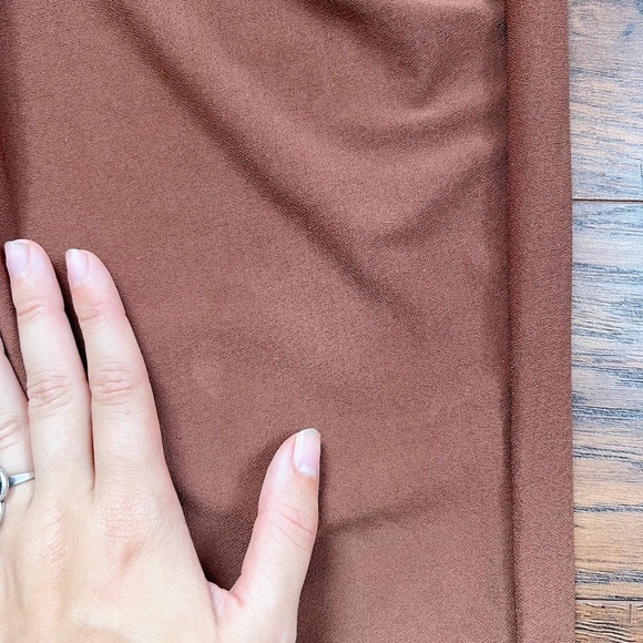 Joie • pull on pants tapered leg brown knit drawstring waist split hem jogger - Picture 9 of 10